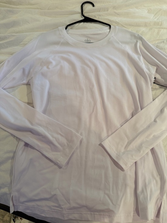 ALO Yoga Tops - NWT Alo Vapor Crewneck LS in white